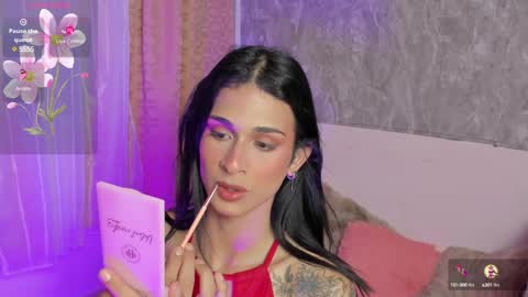 Snapshot of mara_friendboy chatting on December 18, 7:30 pm Mara online show from December 18, 7:30 pm