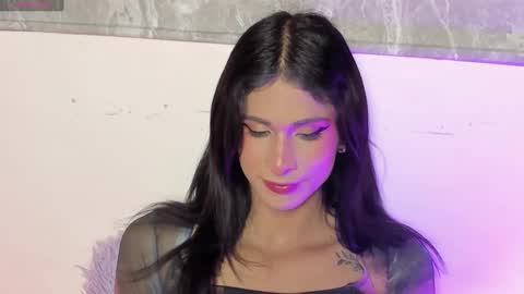 Snapshot of mara_friendboy chatting on January 22, 7:56 pm Mara online show from January 22, 7:56 pm