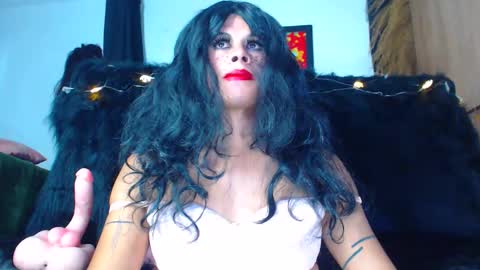 Snapshot of marcialatina chatting on December 5, 7:44 pm Marcia online show from December 5, 7:44 pm