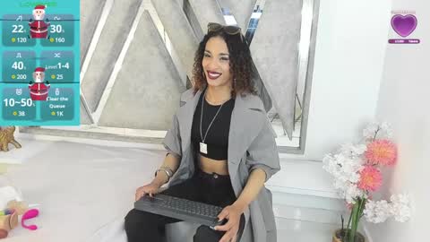 Snapshot of marfilastrom chatting on December 21, 3:58 am marfilastrom online show from December 21, 3:58 am
