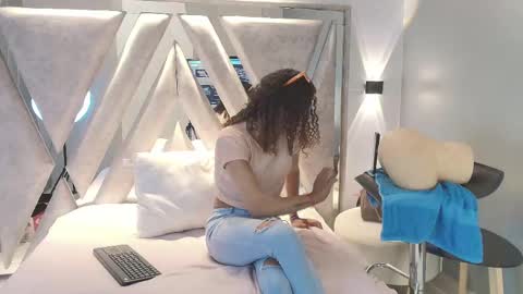 Snapshot of marfilastrom chatting on September 16, 7:51 pm marfilastrom online show from September 16, 7:51 pm