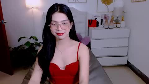 Snapshot of margaret_deluxe chatting on December 20, 7:55 am MARGARET online show from December 20, 7:55 am