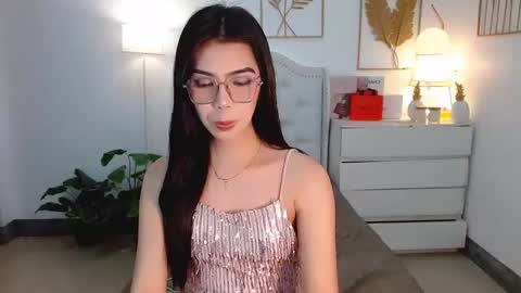 Snapshot of margaret_deluxe chatting on February 2, 12:57 pm MARGARET online show from February 2, 12:57 pm
