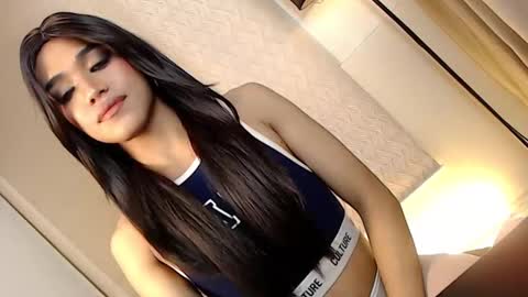 Snapshot of mariah_clara chatting on March 5, 7:00 pm mariah_clara online show from March 5, 7:00 pm