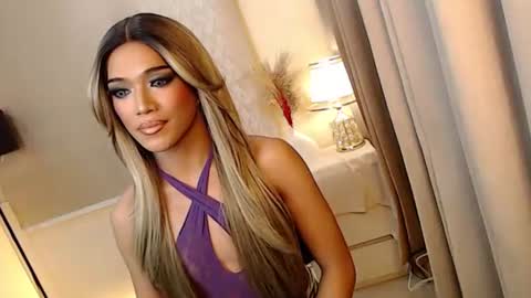 Snapshot of mariah_clara chatting on September 24, 2:12 pm mariah_clara online show from September 24, 2:12 pm