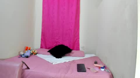 Snapshot of mariana_16_ chatting on January 20, 2:03 pm mariana_16_ online show from January 20, 2:03 pm