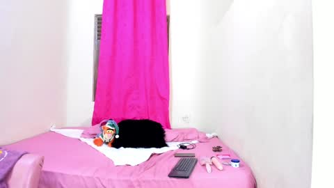 Snapshot of mariana_16_ chatting on January 22, 6:31 pm mariana_16_ online show from January 22, 6:31 pm