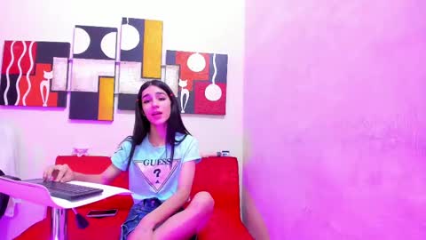Snapshot of mariana_16_ chatting on February 25, 9:24 pm mariana_16_ online show from February 25, 9:24 pm