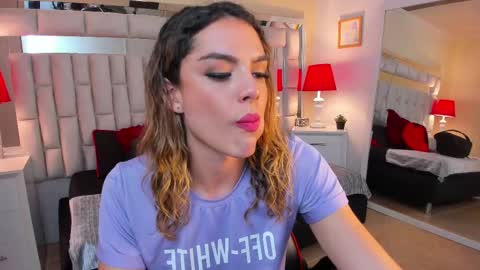 Snapshot of mariiahneedles chatting on February 11, 9:14 pm mariiahneedles online show from February 11, 9:14 pm