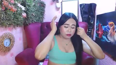 Snapshot of mariposa_911 chatting on October 10, 1:50 am LEAH online show from October 10, 1:50 am