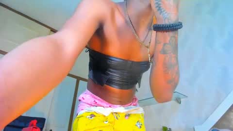 Snapshot of mariposahorny chatting on February 22, 4:09 pm Nathaly online show from February 22, 4:09 pm