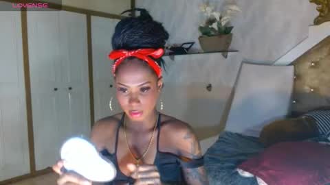Snapshot of mariposahorny chatting on October 9, 5:47 pm Nathaly online show from October 9, 5:47 pm