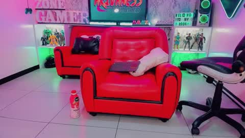 Snapshot of marshall_xxx_ chatting on December 6, 5:47 am Marshall online show from December 6, 5:47 am