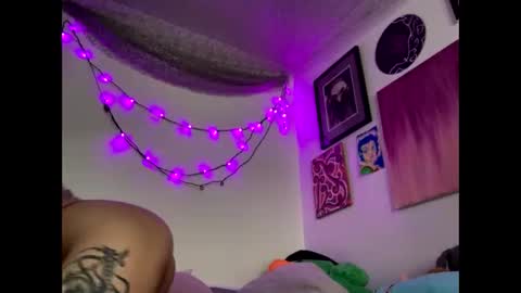 hosa online show from February 18, 11:56 pm