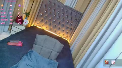 Paula online show from March 5, 9:09 pm