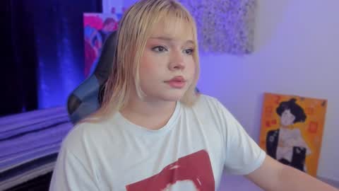 Snapshot of maxxxine_ chatting on December 31, 10:56 pm Maxine Minx online show from December 31, 10:56 pm