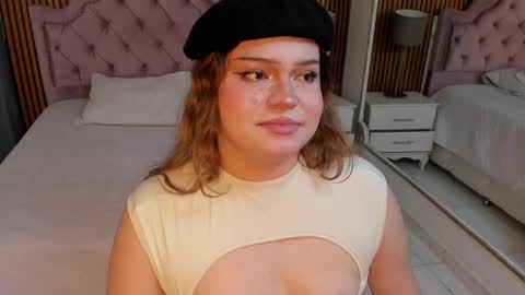 Snapshot of maxxxine_ chatting on September 23, 12:38 am Maxine Minx online show from September 23, 12:38 am