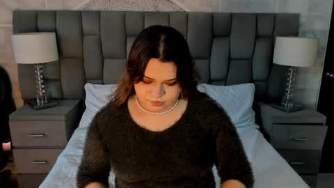 Snapshot of maxxxine_ chatting on September 28, 10:42 pm Maxine Minx online show from September 28, 10:42 pm