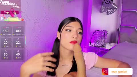 Snapshot of may_fox06 chatting on October 1, 9:48 pm MAY online show from October 1, 9:48 pm