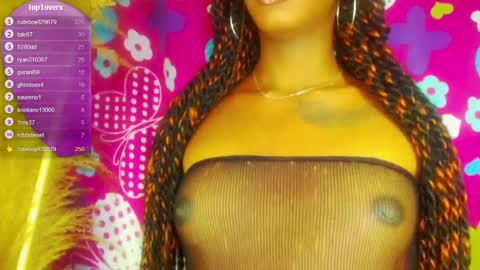 Snapshot of mayo_771804 chatting on December 19, 3:40 am Karol black18 online show from December 19, 3:40 am