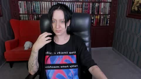 Snapshot of medusagorgona_ chatting on September 18, 7:13 am Medusa online show from September 18, 7:13 am