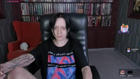 Snapshot of medusagorgona_ chatting on September 19, 9:04 am Medusa online show from September 19, 9:04 am