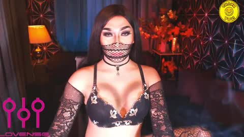 Snapshot of medusaprey chatting on February 17, 12:32 am THE QUEEN ALPHA   Queen Medusa Prey online show from February 17, 12:32 am