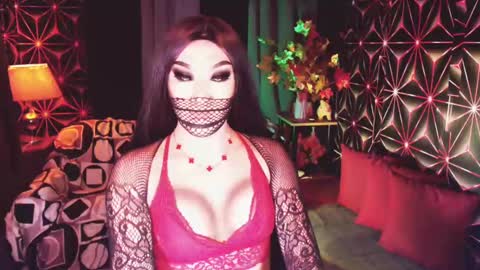 Snapshot of medusaprey chatting on March 4, 2:53 pm THE QUEEN ALPHA   Queen Medusa Prey online show from March 4, 2:53 pm