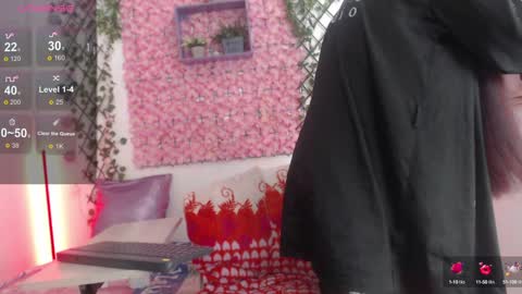 Snapshot of megannixx chatting on January 5, 6:56 am megannixx online show from January 5, 6:56 am
