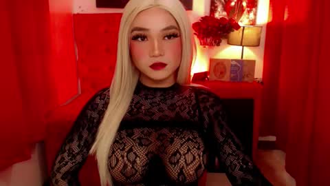 Snapshot of megganjenner chatting on October 6, 9:20 am meggan . maria shantal online show from October 6, 9:20 am