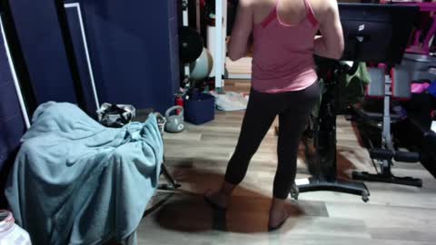 Snapshot of meghanhanx chatting on September 17, 9:42 pm meghan online show from September 17, 9:42 pm