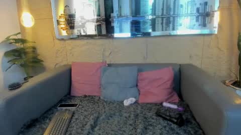 Snapshot of melany_27 chatting on September 24, 3:29 pm Melany online show from September 24, 3:29 pm
