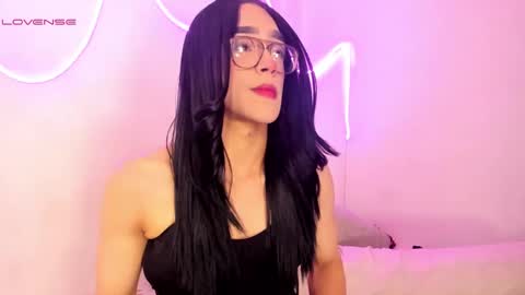 Snapshot of melissa_hot22 chatting on February 24, 1:02 am melissa_hot22 online show from February 24, 1:02 am