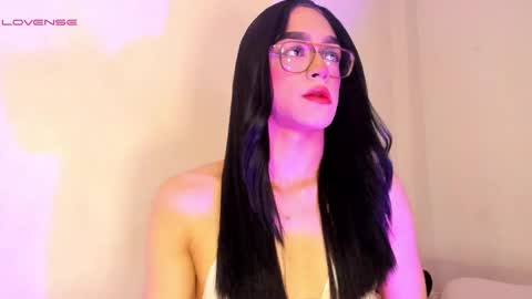 Snapshot of melissa_hot22 chatting on March 10, 9:40 pm melissa_hot22 online show from March 10, 9:40 pm