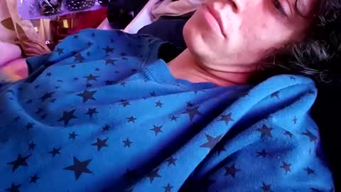 gurlnips online show from March 10, 3:45 am