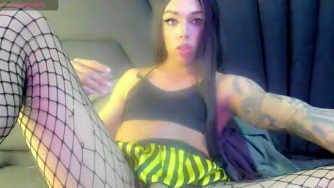 Mia3 online show from February 25, 10:50 pm