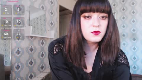 Snapshot of mia_wallase chatting on February 4, 11:38 am mia_wallase online show from February 4, 11:38 am