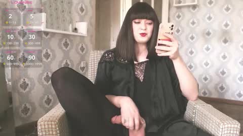 Snapshot of mia_wallase chatting on September 11, 1:08 pm mia_wallase online show from September 11, 1:08 pm