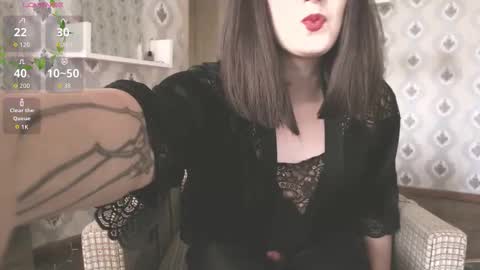 Snapshot of mia_wallase chatting on October 11, 4:31 pm mia_wallase online show from October 11, 4:31 pm