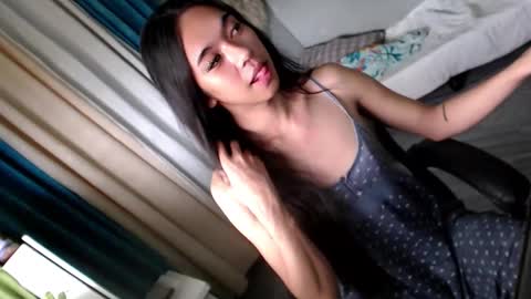Snapshot of miatrixs chatting on January 1, 2:30 am Mia online show from January 1, 2:30 am