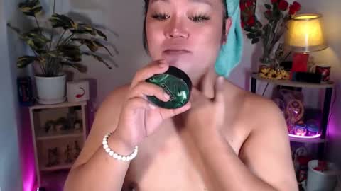 Michelle online show from October 15, 10:15 am