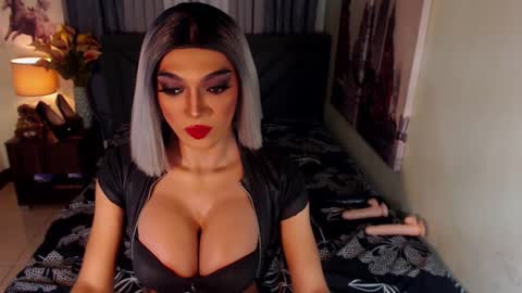 Snapshot of midnightscentxx chatting on January 20, 6:10 am KATE online show from January 20, 6:10 am