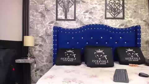 miha_califa online show from December 4, 12:20 pm