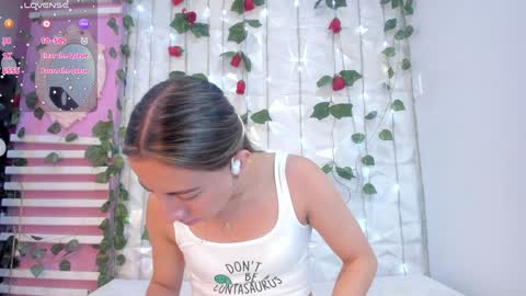 Snapshot of miiaa_doll chatting on January 24, 11:37 am MIIA online show from January 24, 11:37 am