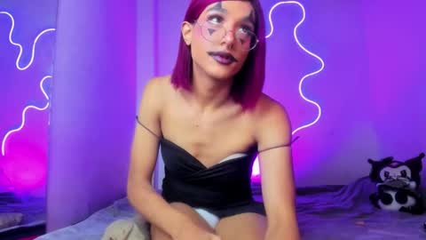 Snapshot of mika_velvet chatting on October 9, 11:27 pm mika_velvet online show from October 9, 11:27 pm