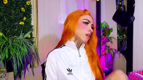 Snapshot of mikaelarangel chatting on October 7, 3:51 am mikaelarangel online show from October 7, 3:51 am