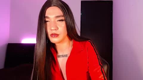 Snapshot of mikee_g chatting on December 23, 5:06 am ZARA BLARE online show from December 23, 5:06 am