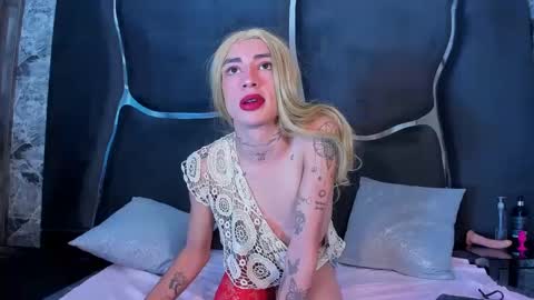 Mila online show from October 14, 3:40 am