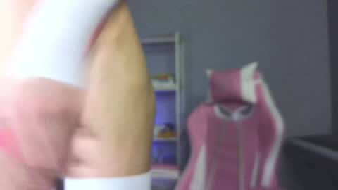 Snapshot of milaslovv chatting on January 3, 7:18 pm Mila online show from January 3, 7:18 pm