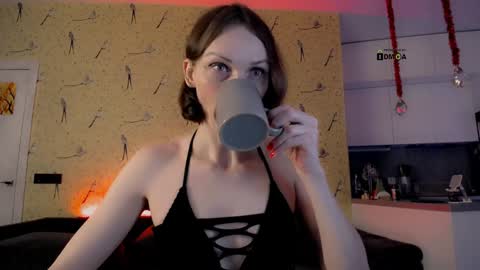 Snapshot of milena_hardy chatting on December 28, 5:12 am Milena Hardy online show from December 28, 5:12 am
